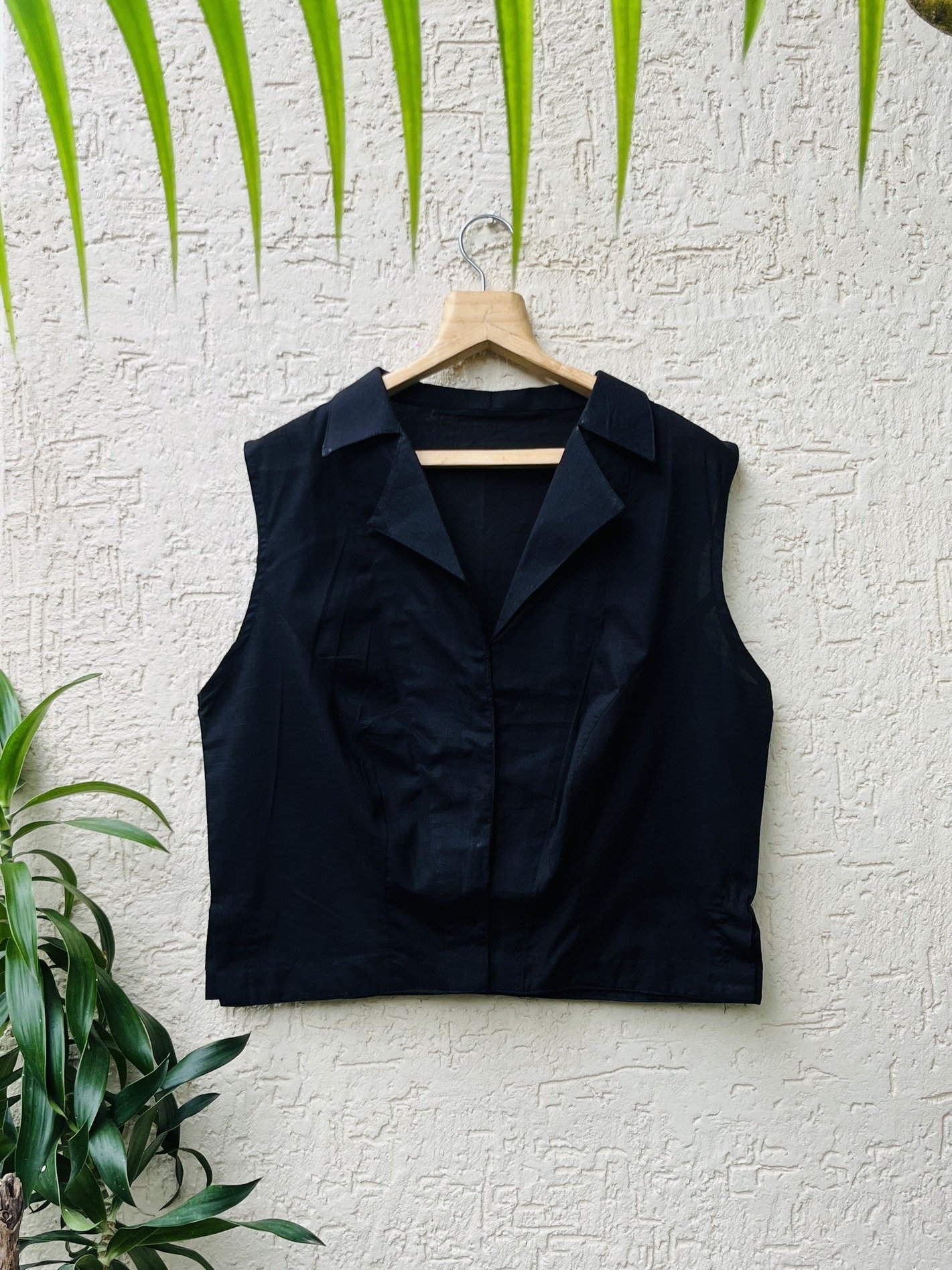 IMG_6054.jpg BLACK COTTON TOP/BLOUSE - Image 1