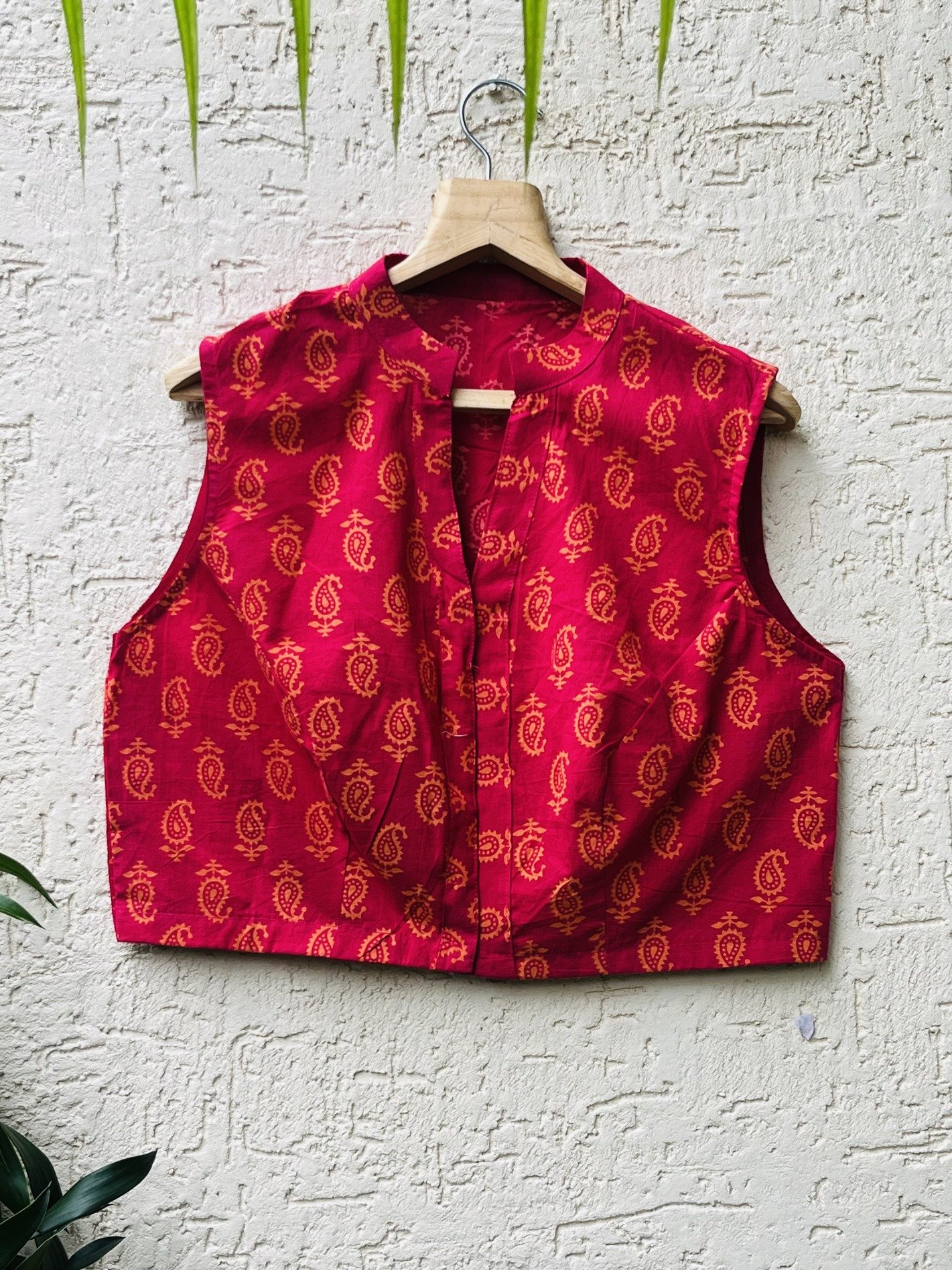 IMG_6082.jpg COTTON HANDBLOCK CROP TOP/BLOUSE - Image 1