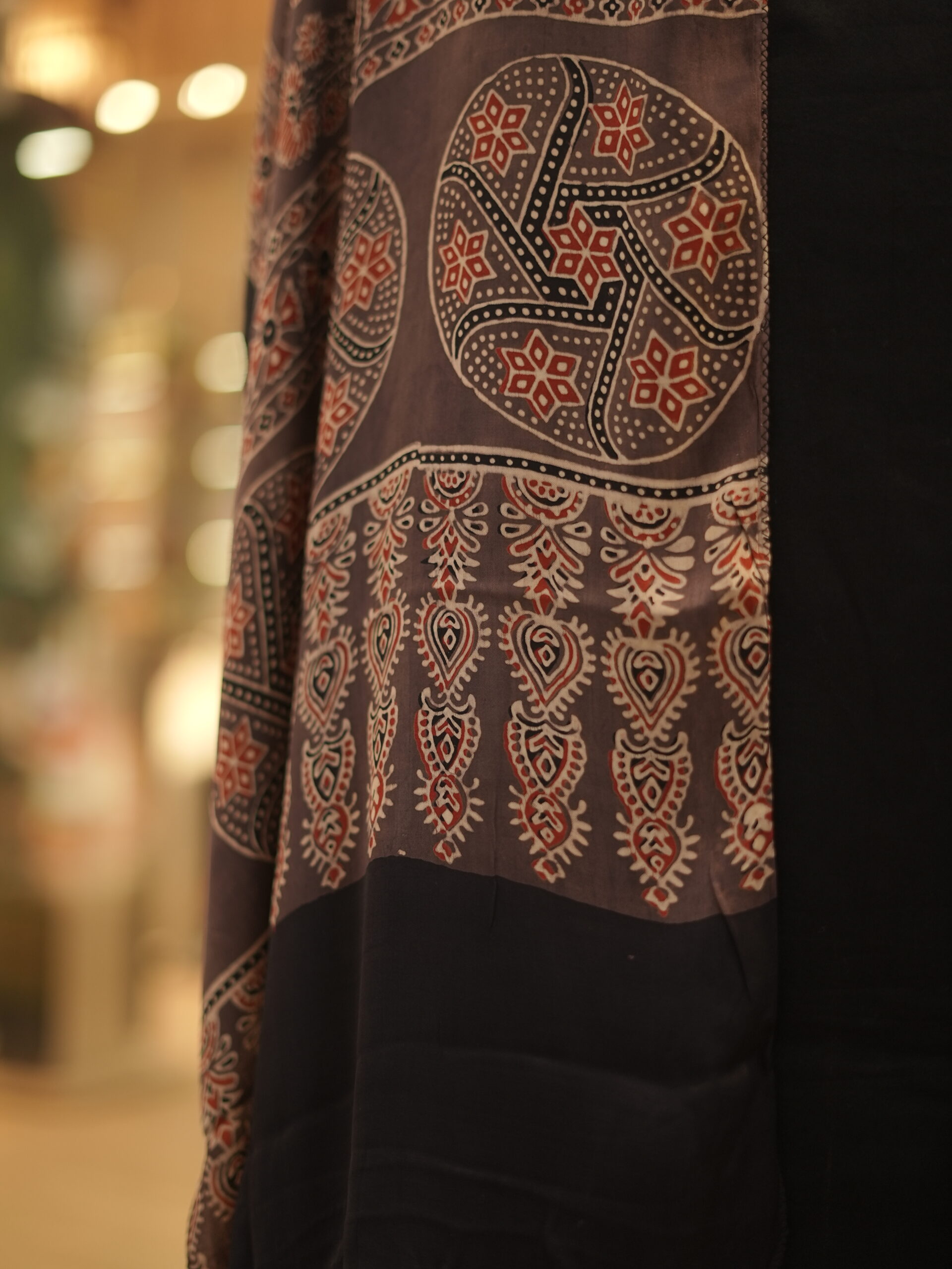 ZVE05623 Modal silk ajrakh stoles - Image 4